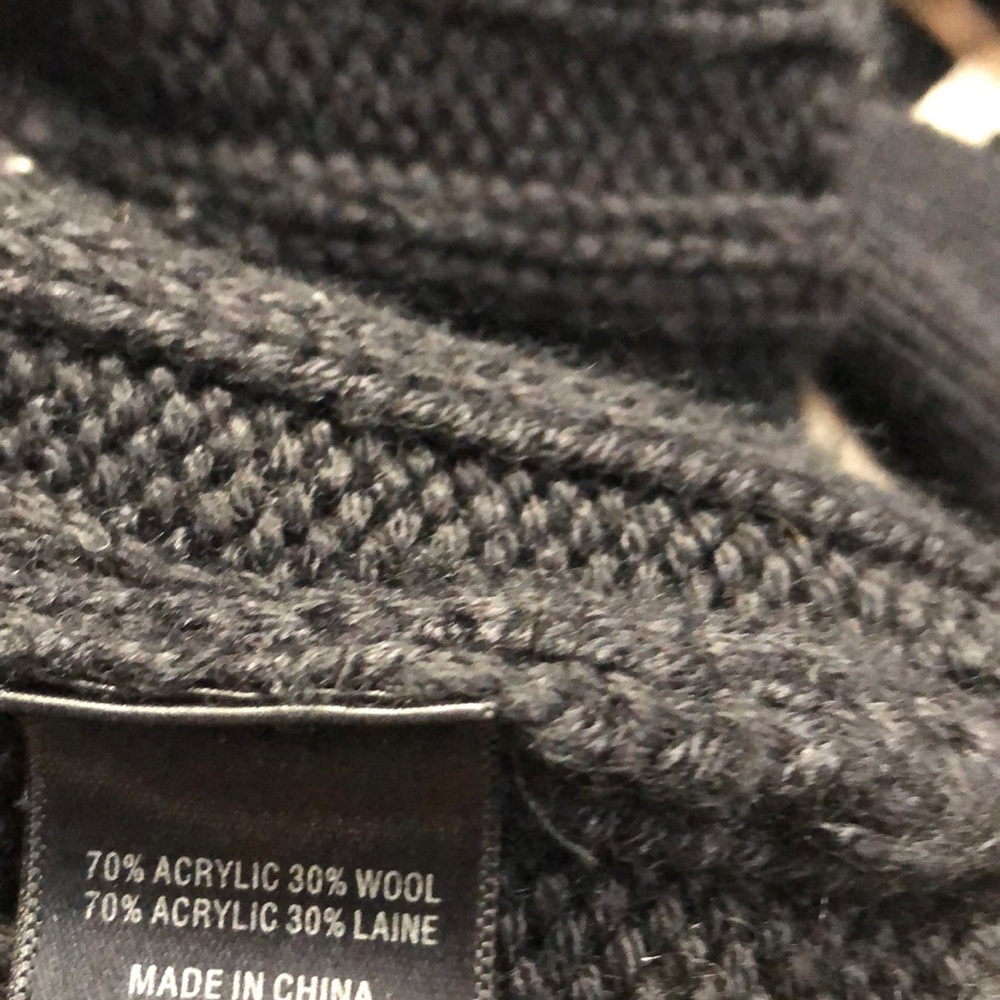 Black cardigan sweater - Picture 5 of 5